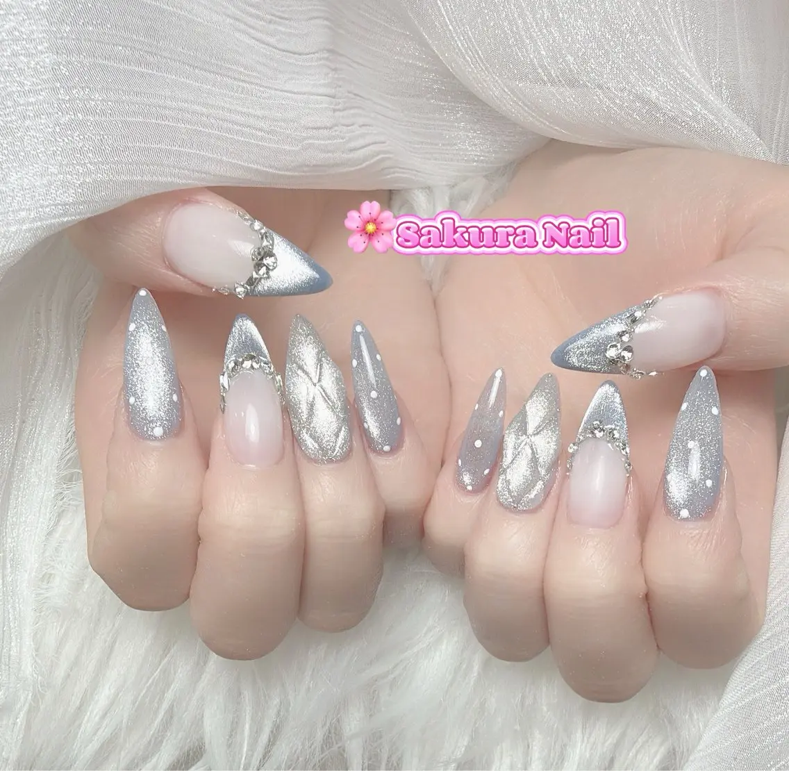 ネイル アートネイル オーロラネイル ボルドー チークネイル フレンチネイル ハンドネイル Sakura Nail Salonのネイルデザイン