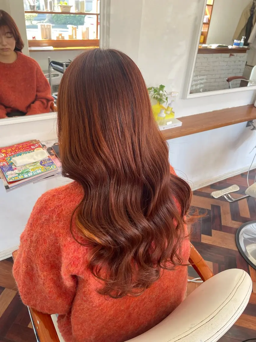 ロング カラー ブリーチ ブラウンカラー 透明感カラー デザインカラー イヤリングカラー ヘアカラー トリートメント mopa_kaede ナチュラル/レイヤーのヘアスタイル