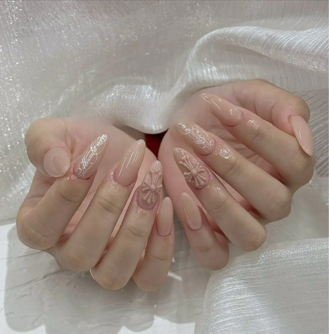 ネイル アートネイル ボルドー フレンチネイル ジェルネイル 氷ネイル・うるうるネイル ハンドネイル Julie NailSalonのネイルデザイン