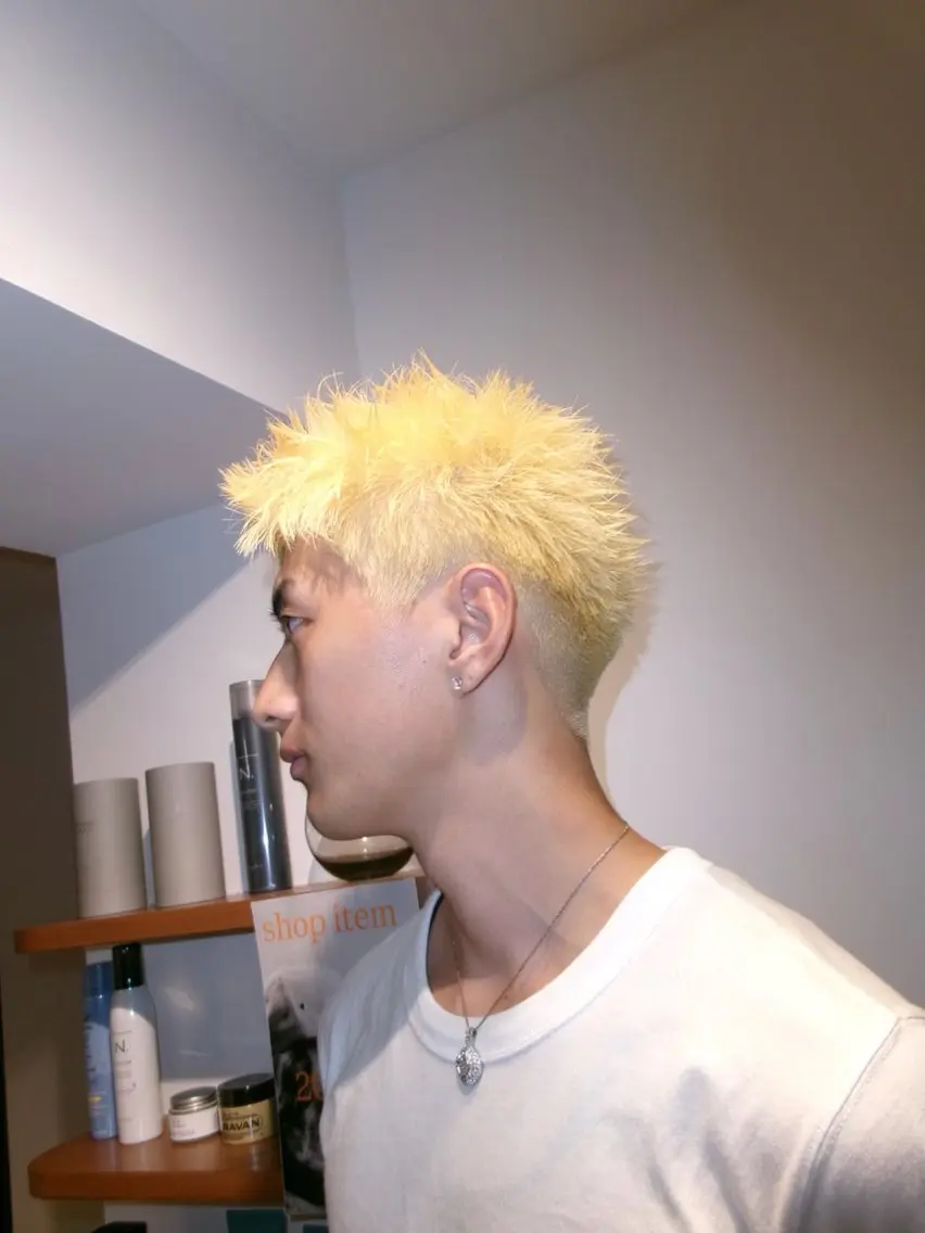 ショート メンズ メンズハイトーン メンズカット 髙橋創のヘアスタイル