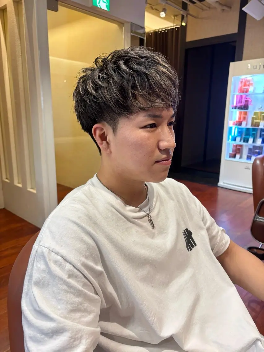 ショート カラー メンズ メンズハイライト ハイライトカラー ハイライト ショートヘア CAMUE代表 Masaのヘアスタイル