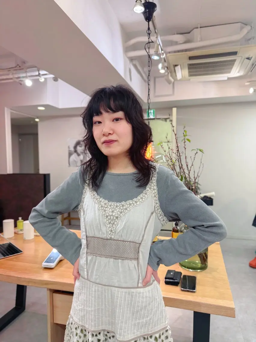 ミディアム パーマ ミディアムパーマ レイヤーカット カット パーマ メンズカット メンズパーマのヘアスタイル