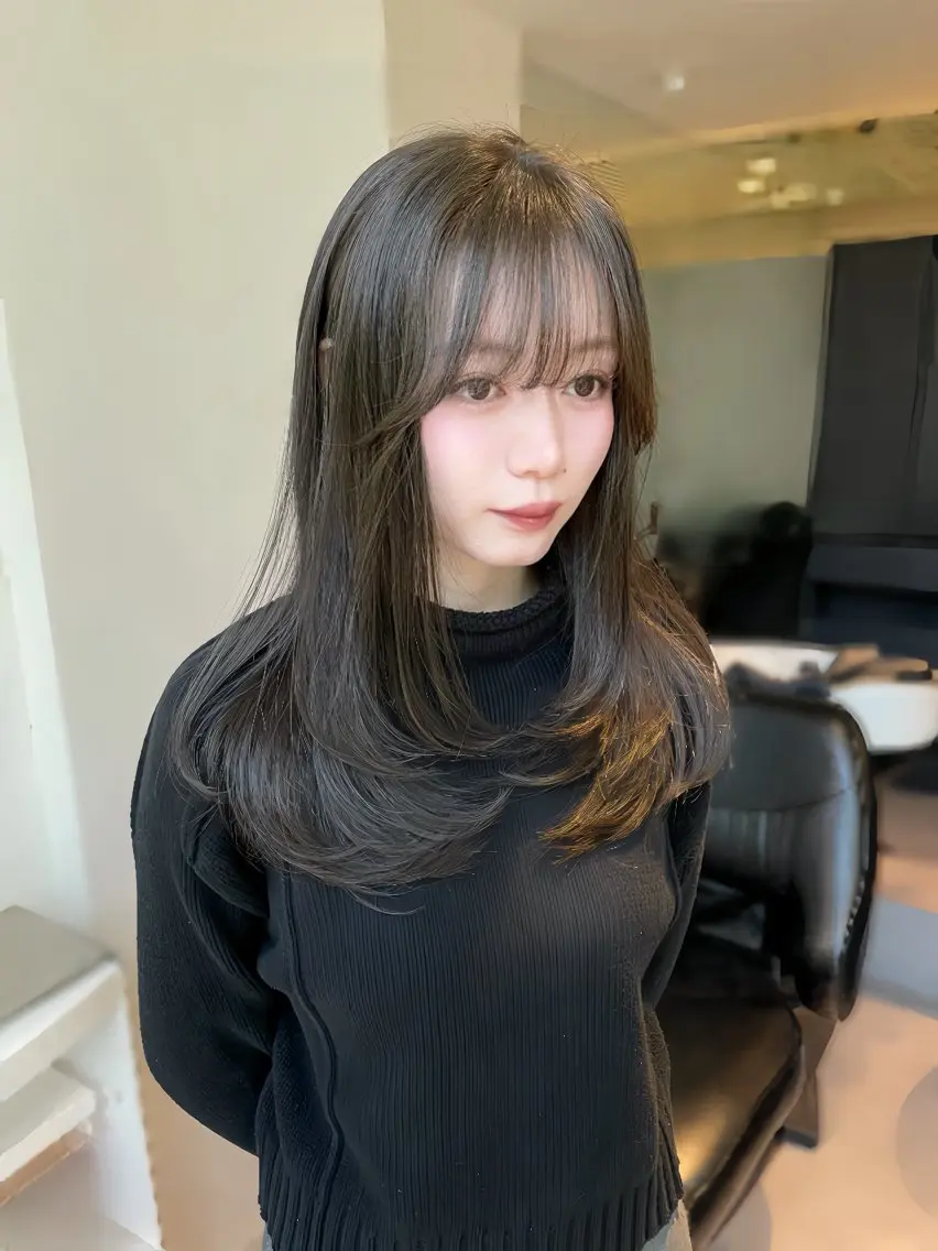 ロング カット ヘアカラー トリートメント 銀座／レイヤーカット 🤍内野すみれのヘアスタイル