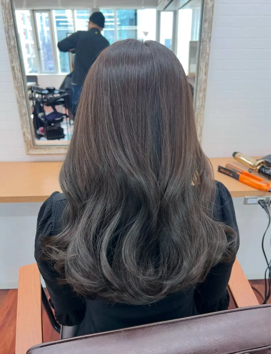 ロング カラー カット ヘアカラー トリートメント GRAN LUSSO 【MIHARU】のヘアスタイル