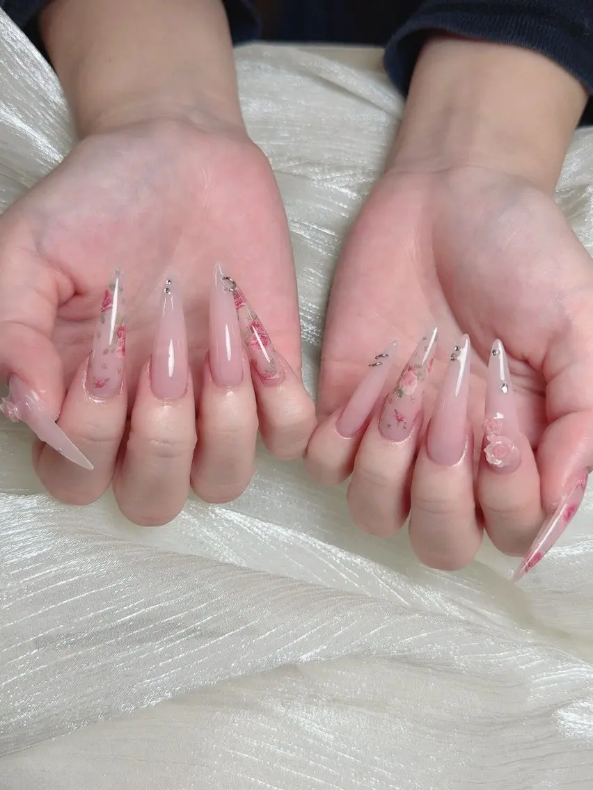 ネイル ENSalon 愛佳のネイルデザイン