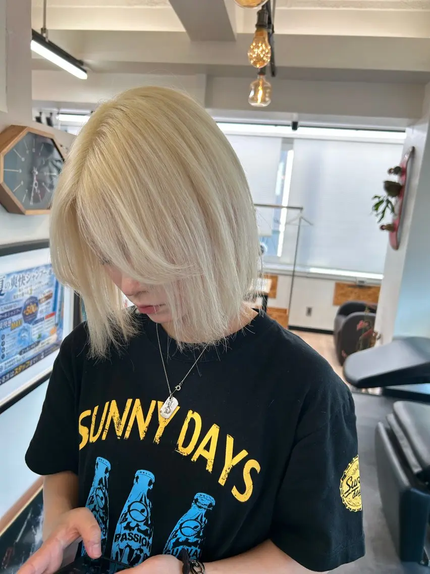 ミディアム ヘアカラー 松嶋 翼のヘアスタイル