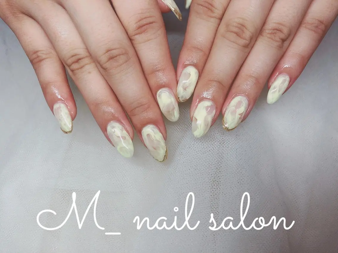 ネイル シンプルネイル M_ nail salonのネイルデザイン