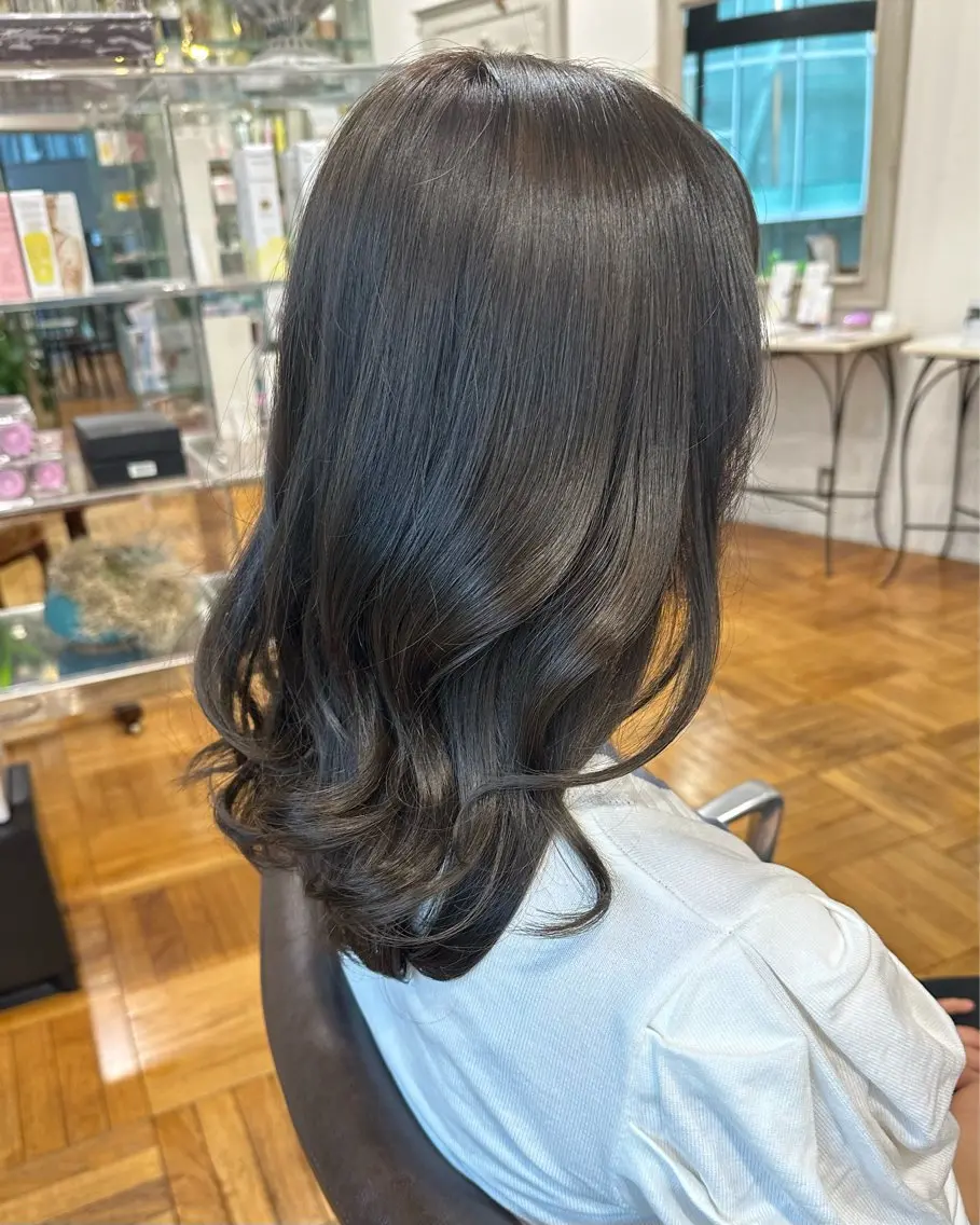 セミロング パーマ ／るかのヘアスタイル