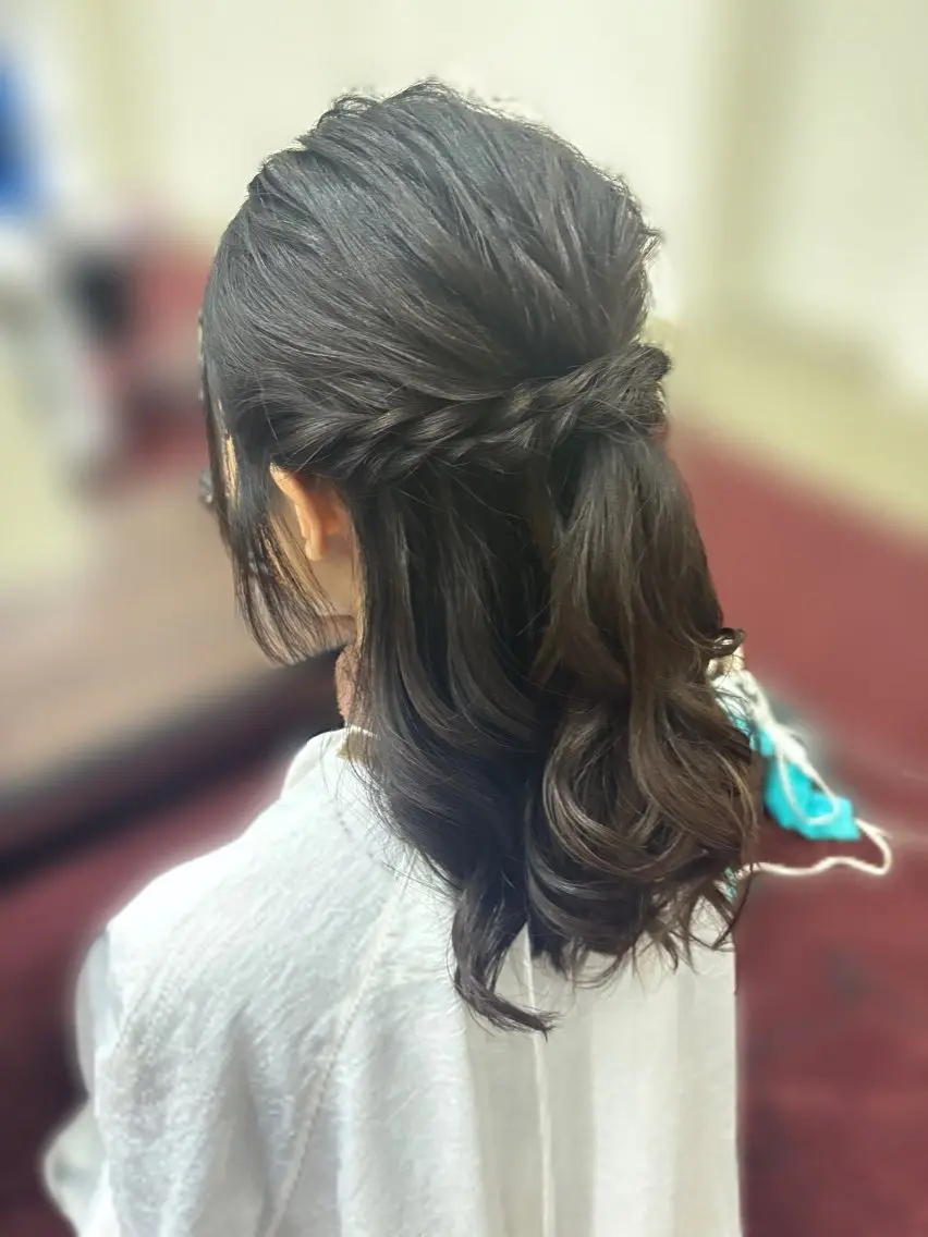 ヘアアレンジ 🐈‍⬛SARA🎀 縮毛矯正のヘアスタイル