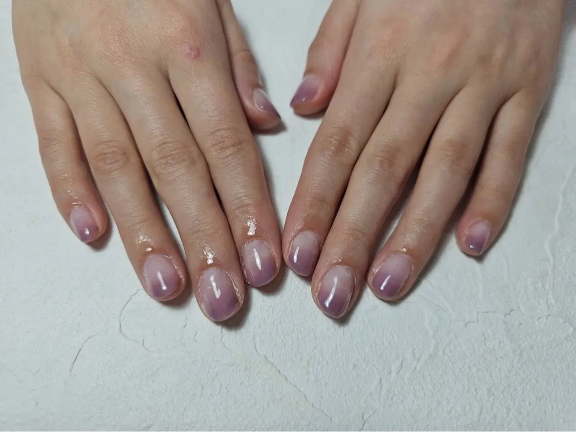 ネイル オーロラネイル フットネイル フレンチネイル ジェルネイル グラデーション mogunail &blowのネイルデザイン