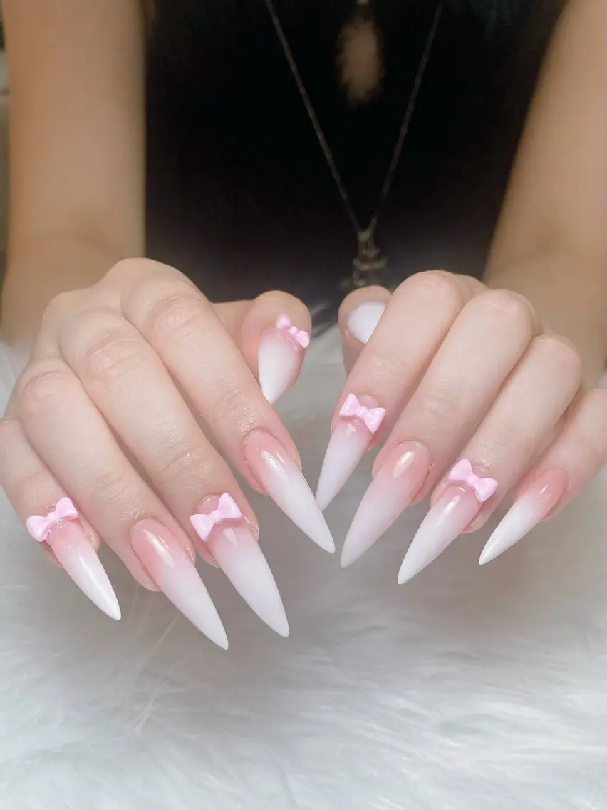 ネイル オーロラネイル ブラウン フラッシュネイル フラワーネイル ホログラムネイル ハンドネイル ハンドケア Rei _Nail 新宿のネイルデザイン