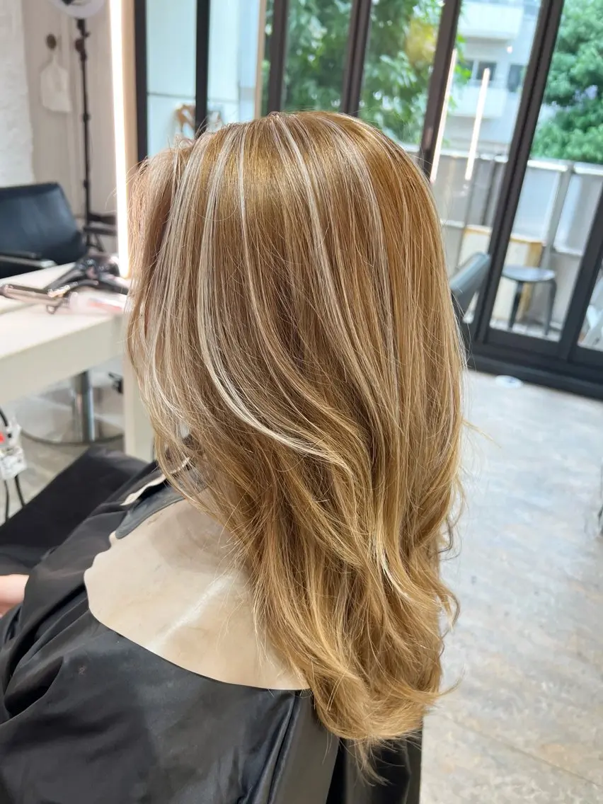 ミディアム カラー ヘアカラー ハイライト白髪ぼかし メンズパーマ渋谷のヘアスタイル