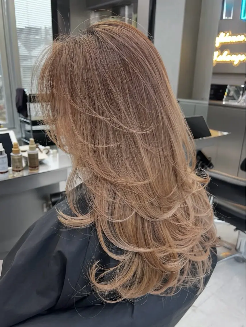 ロング レイヤーカット トリートメント ヘアカラー トリートメント Kotomi 🇺🇸💋のヘアスタイル