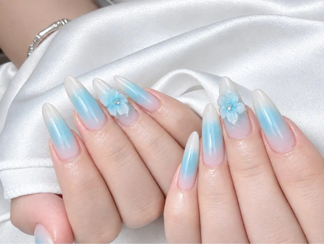 ネイル ハンドネイル Aura Nail ✨しう✨のネイルデザイン
