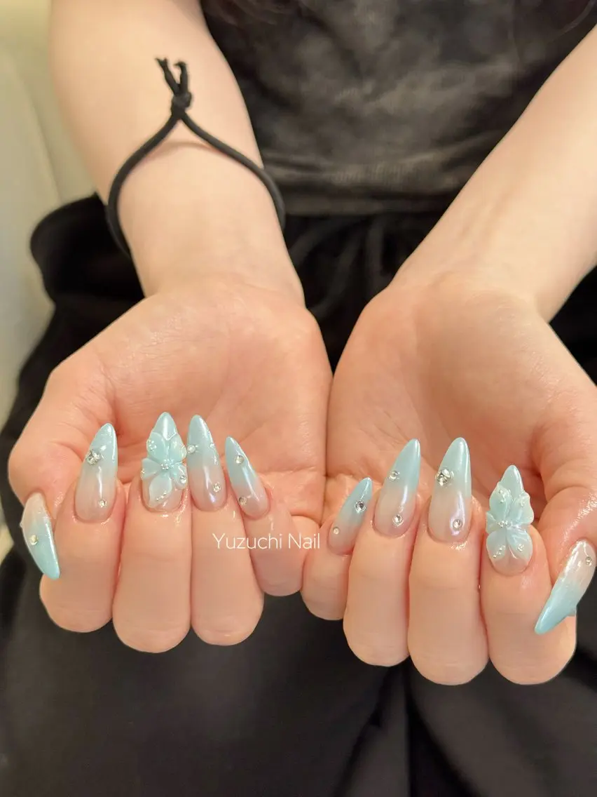 ネイル 長さ出し キラキラネイル ハンドネイル Yuzuchi Nailのネイルデザイン