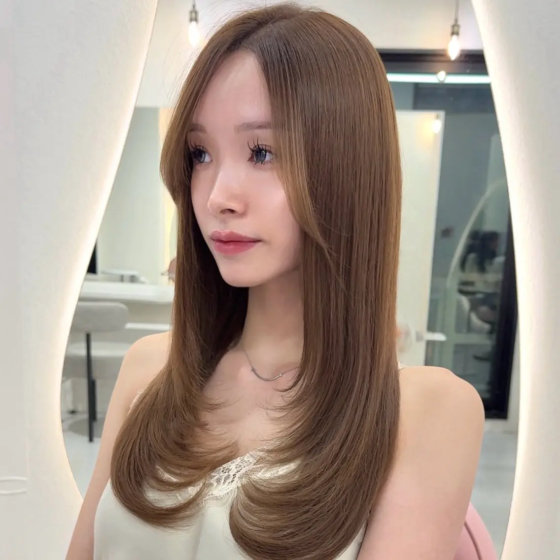 ロング カット ヘアカラー 鍋田/ 渋谷/ 縮毛矯正／レイヤーのヘアスタイル