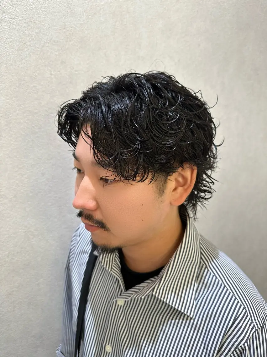 ショート メンズ センターパート メンズパーマ くせ毛 縮毛矯正 カット パーマ メンズ/透明感カラー /前橋/渋川竜希のヘアスタイル