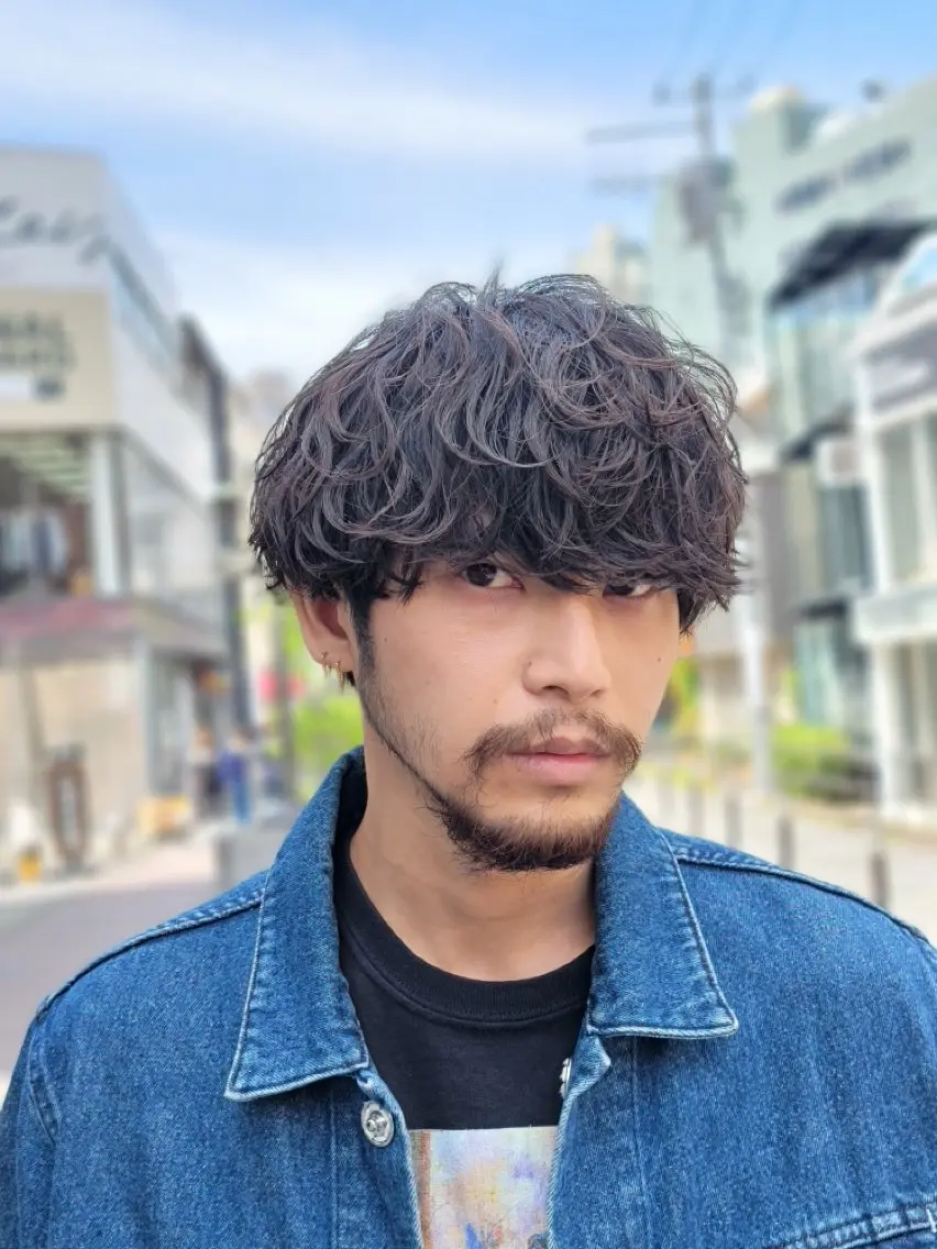 パーマ メンズ センターパート コンマヘア フェードカット カルマパーマ マッシュ ✨レディースカット 無料hiro✨のヘアスタイル