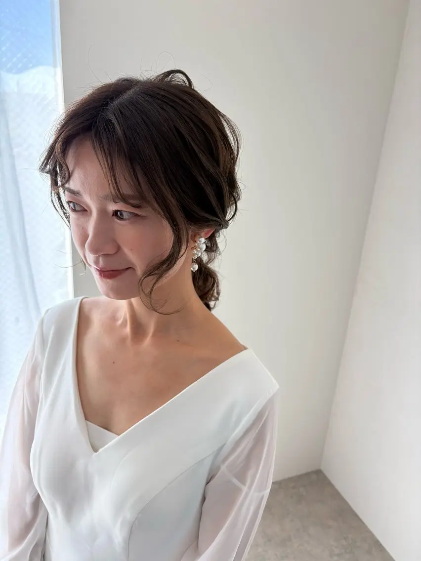 セミロング ヘアアレンジ 結婚式・ブライダル ヘアセット ボウ🪞ヘアセット /メイク/マツパのマツエク・マツパデザイン