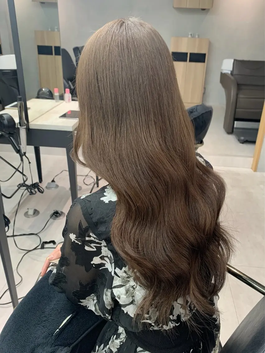 ロング カサイ ミユのヘアスタイル