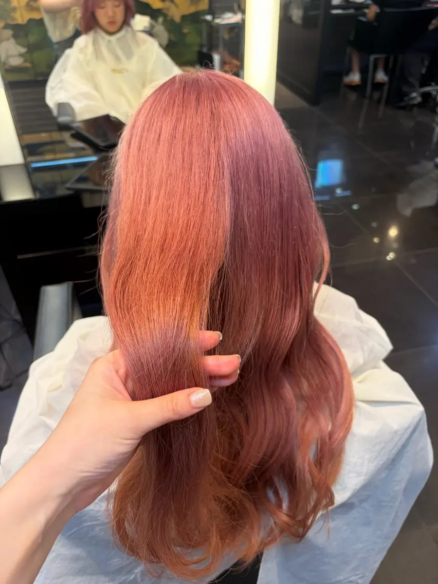 ロング カット ヘアカラー HIKARI 大阪駅徒歩1分🫧のヘアスタイル