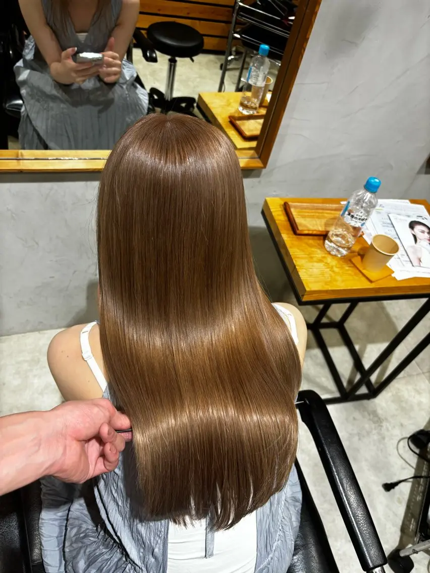 ロング カット ヘアカラー トリートメント Lino by hoNuaのヘアスタイル