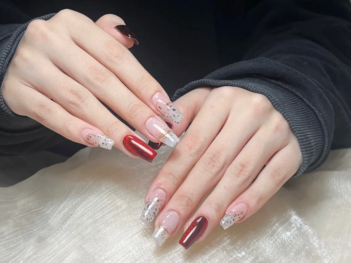 ネイル オーロラネイル チークネイル フレンチネイル ジェルネイル ガラスフレンチ ハンドネイル Nail Jolieのネイルデザイン
