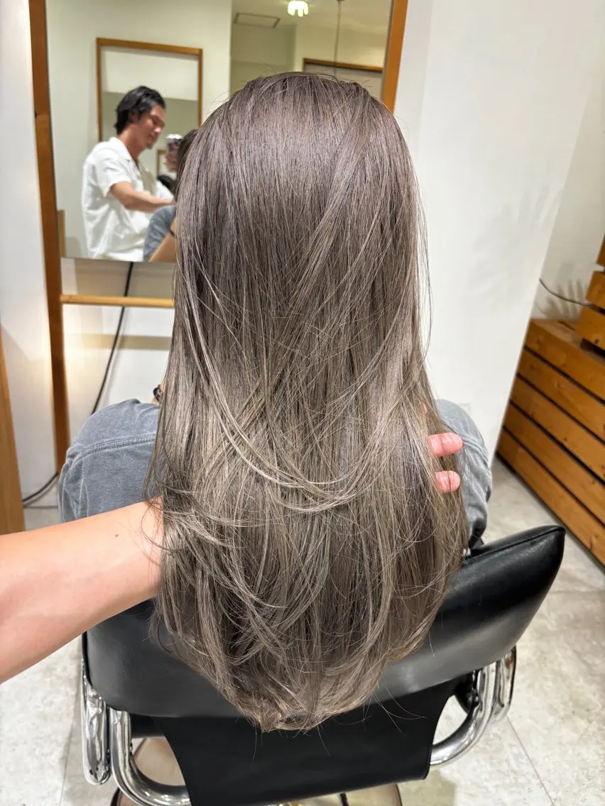セミロング カラー カット ヘアカラー Lino by hoNuaのヘアスタイル