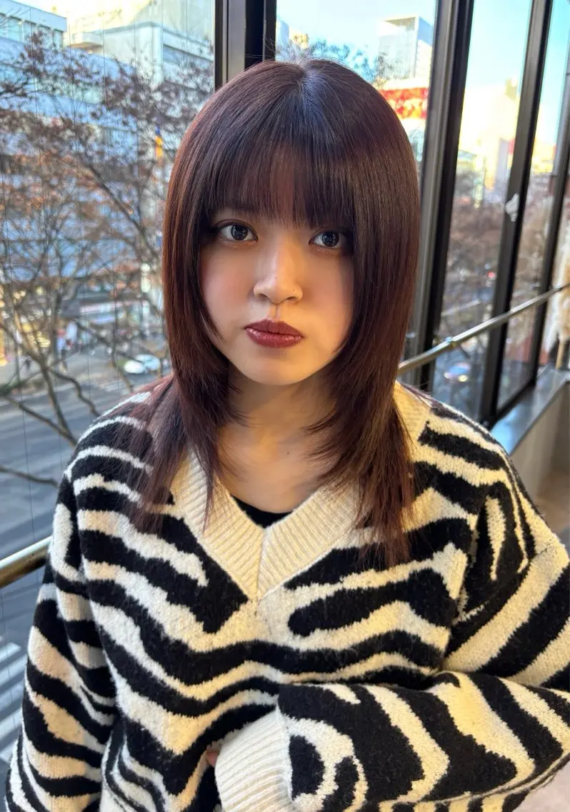 ミディアム チョコレートブラウン カット ヘアカラー Yuuka/ w colorのヘアスタイル