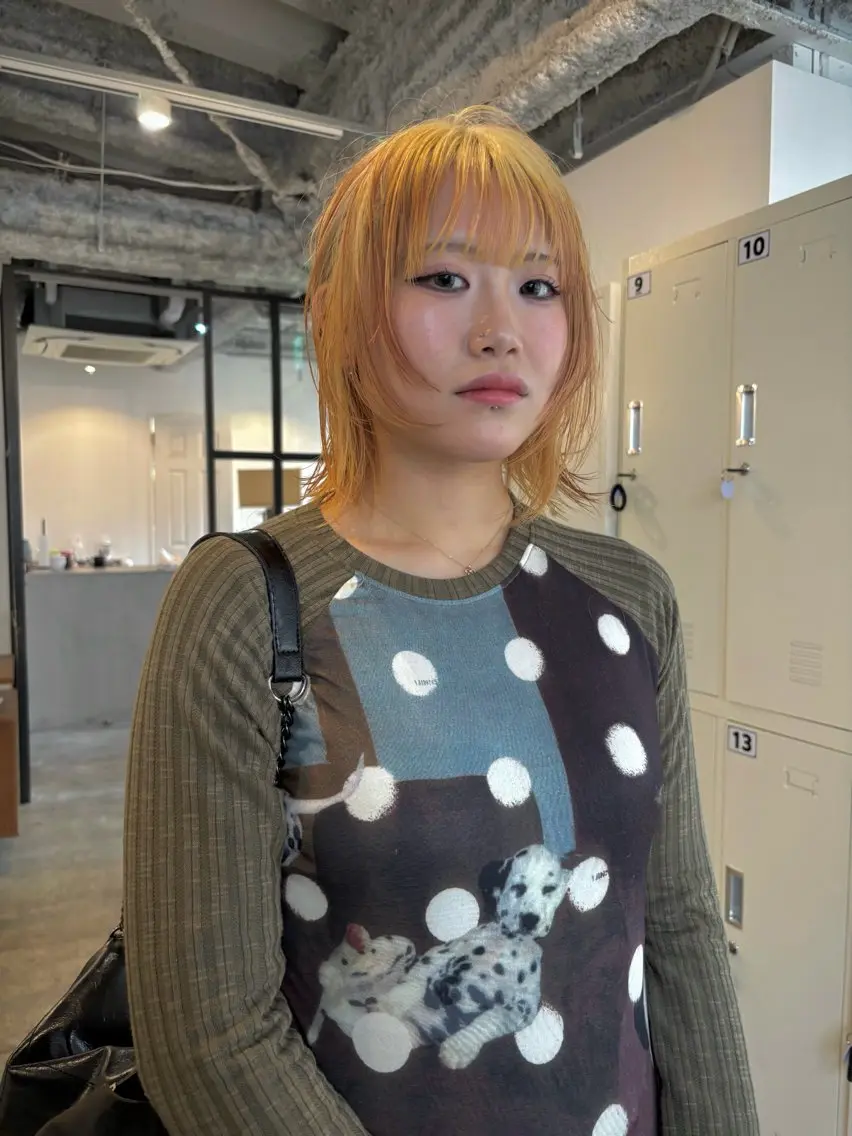 ミディアム カラー オレンジ シャギー カット ヘアカラー yu maのヘアスタイル