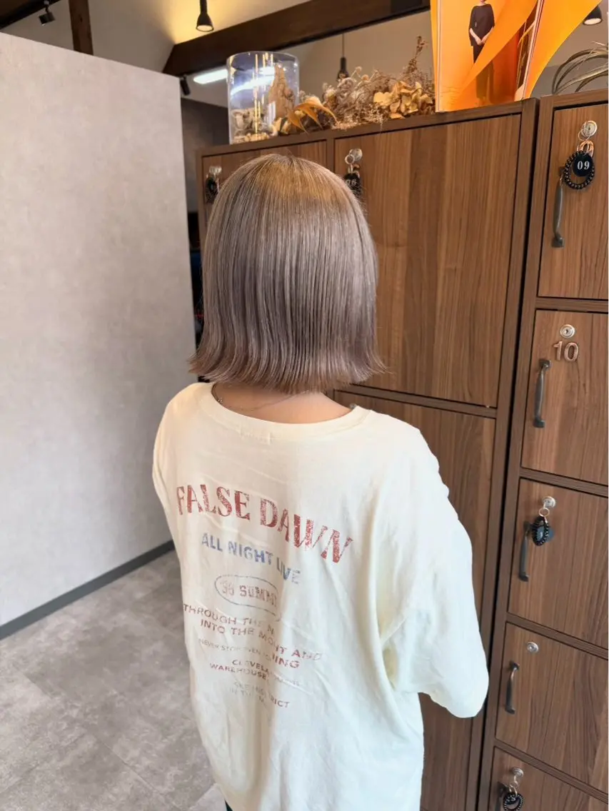 「ブリーチあり」 ケアブリーチ&全体カラー➕トリートメントの写真