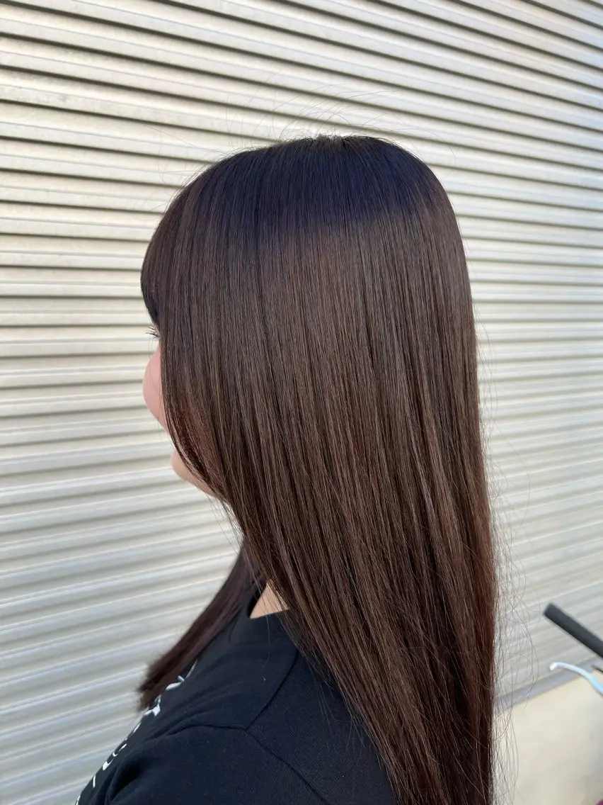 ロング カラー momb 折戸結菜のヘアスタイル