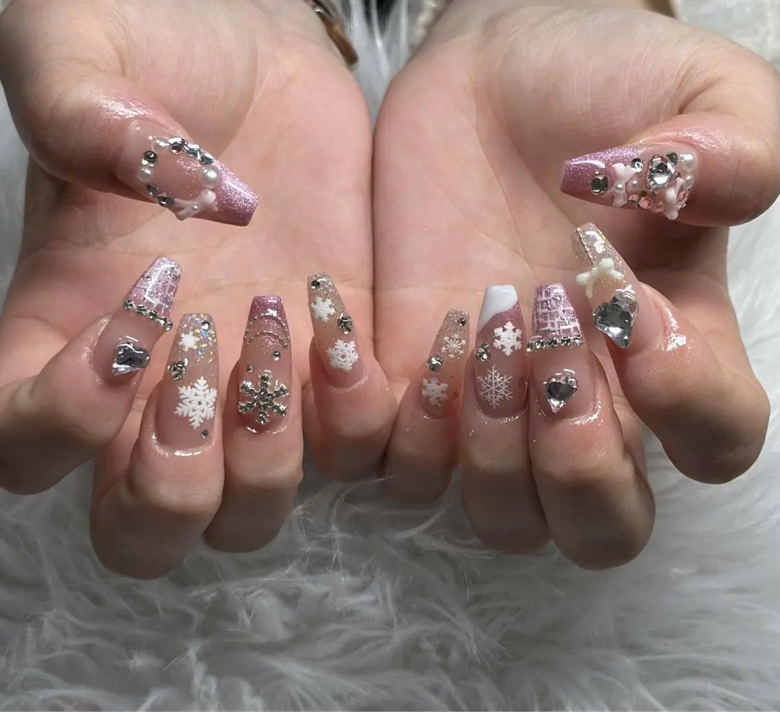 ネイル フレンチネイル ジェルネイル ガラスフレンチ ハロウィン ハート ハンドネイル H.baby Nail Salonのネイルデザイン
