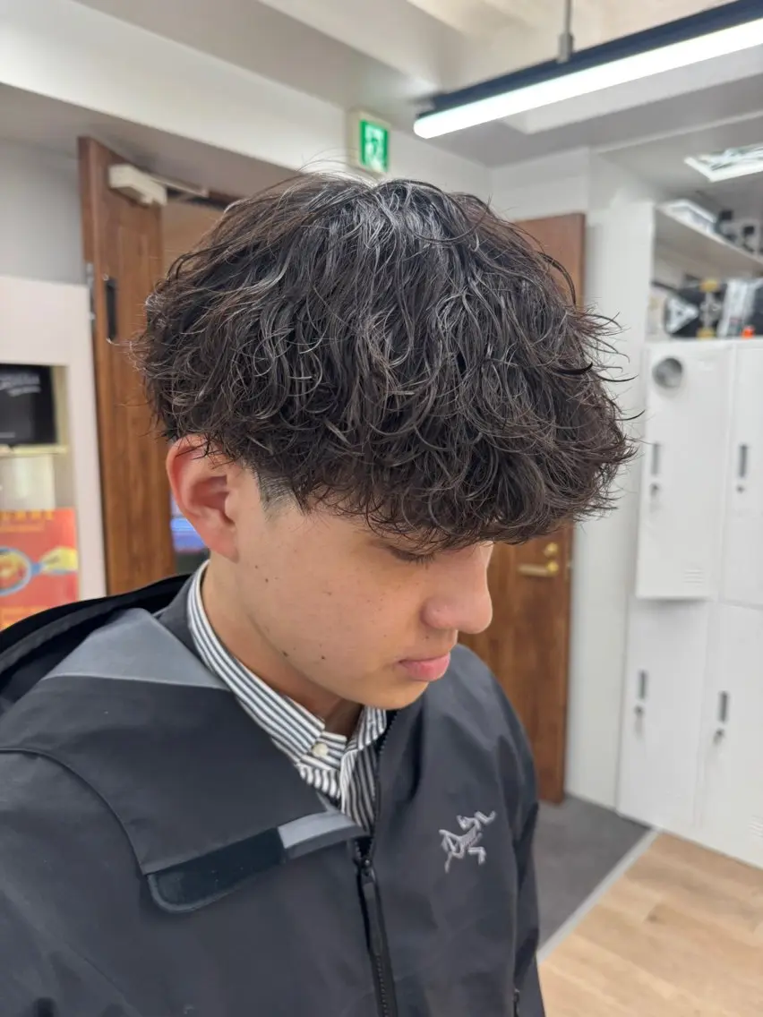 パーマ メンズ メンズパーマ 波巻きパーマ スパイラルパーマ パーマ 優菜/ メンズパーマのヘアスタイル