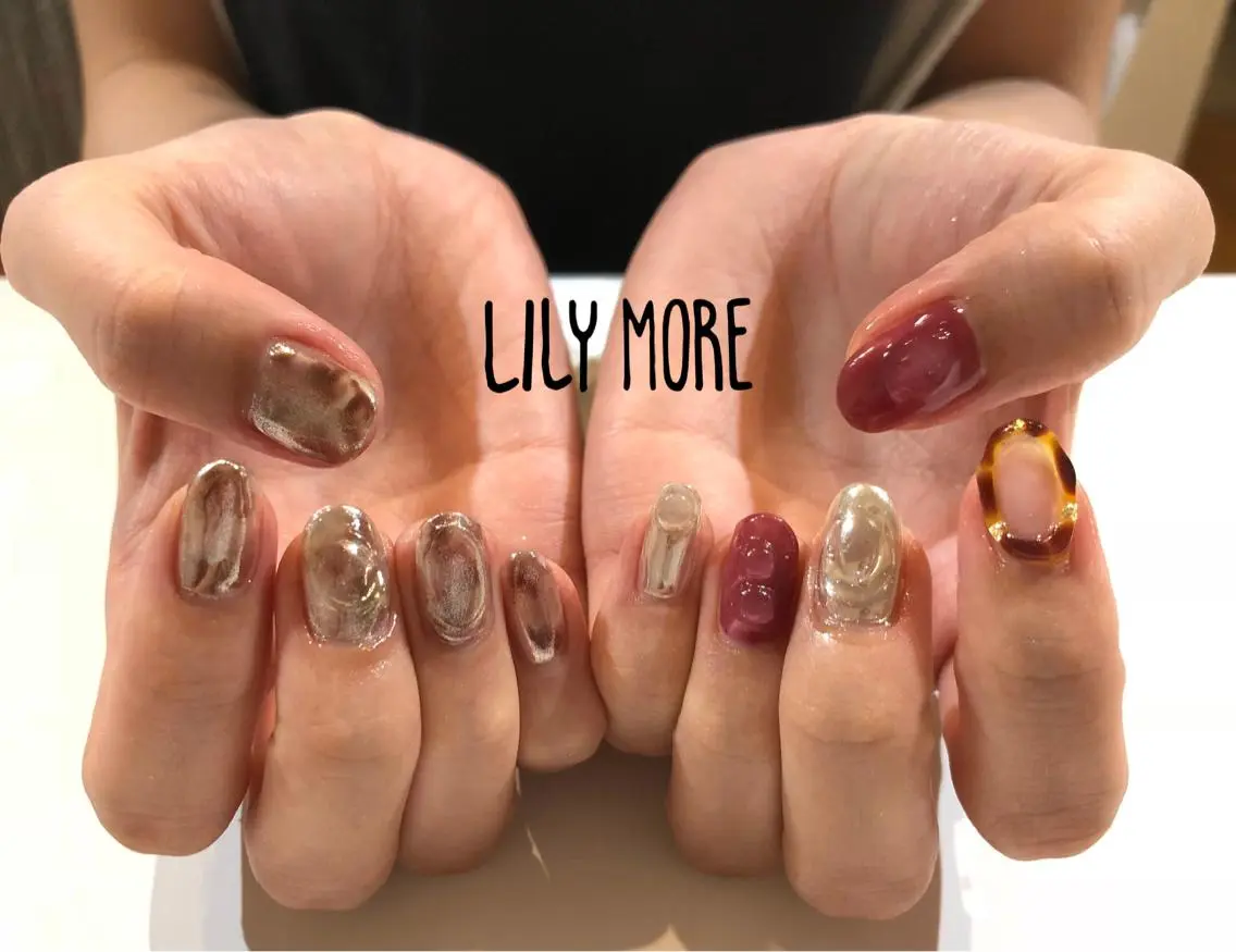 ネイル べっ甲ネイル ミラーネイル Lily closetのネイルデザイン