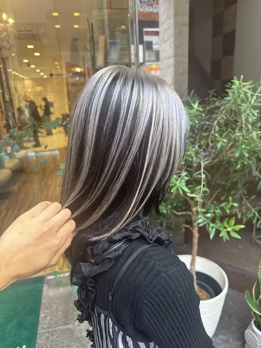 ロング カラー EARTH 山﨑龍馬のヘアスタイル
