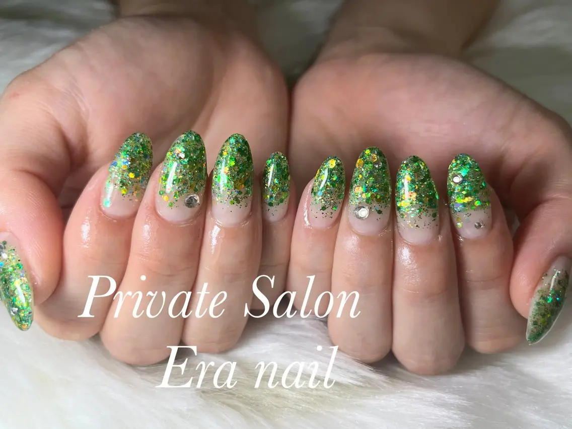 ネイル グラデーション ラメ(グリッター) ラメグラデーション ハンドネイル Era nailのネイルデザイン