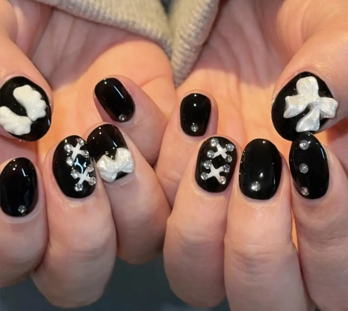 ネイル ハンドネイル 🎀 Ayaka_nailのネイルデザイン