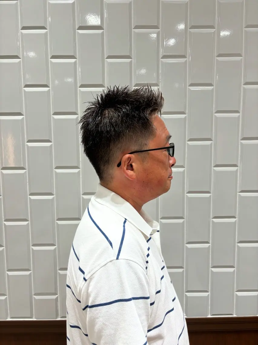 メンズ モヒカン 岩柳 秋空のヘアスタイル