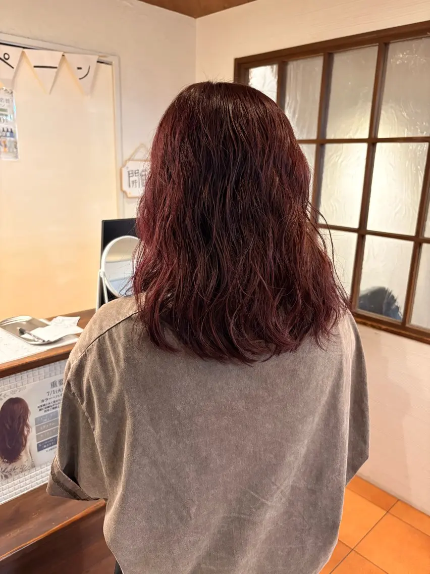 カラー ピンクカラー ピンクパープル 三宅　デザインカラー 透明感カラー✨のヘアスタイル