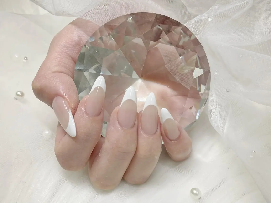 🌼期間限定🌼フレンチネイル（オフあり）※クリアベース限定　ベース追加の場合は事前にご相談ください。の写真