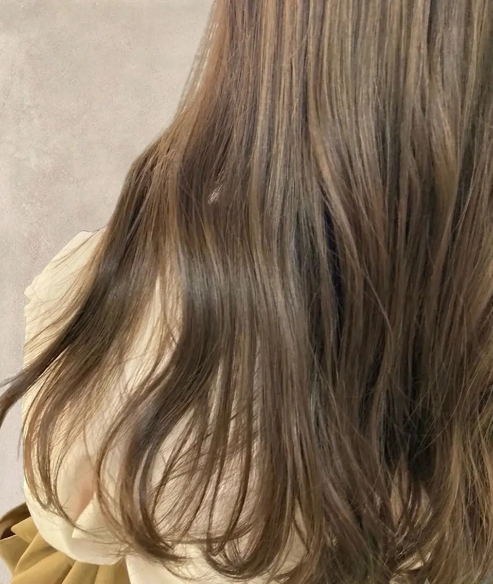 カラー 透明感カラー🎨/ レイヤー/真野のヘアスタイル