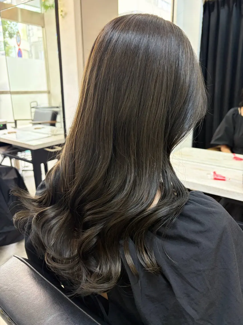セミロング カラー 🥀韓国ヘア🥀 宮津真菜のヘアスタイル