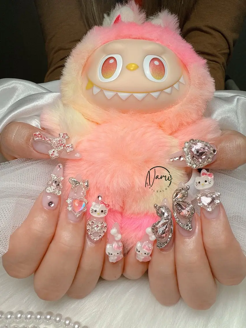 ネイル 長さ出し ガーリー 韓国ネイル ロングネイル 持ち込み ハンドネイル Nami nail salonのネイルデザイン