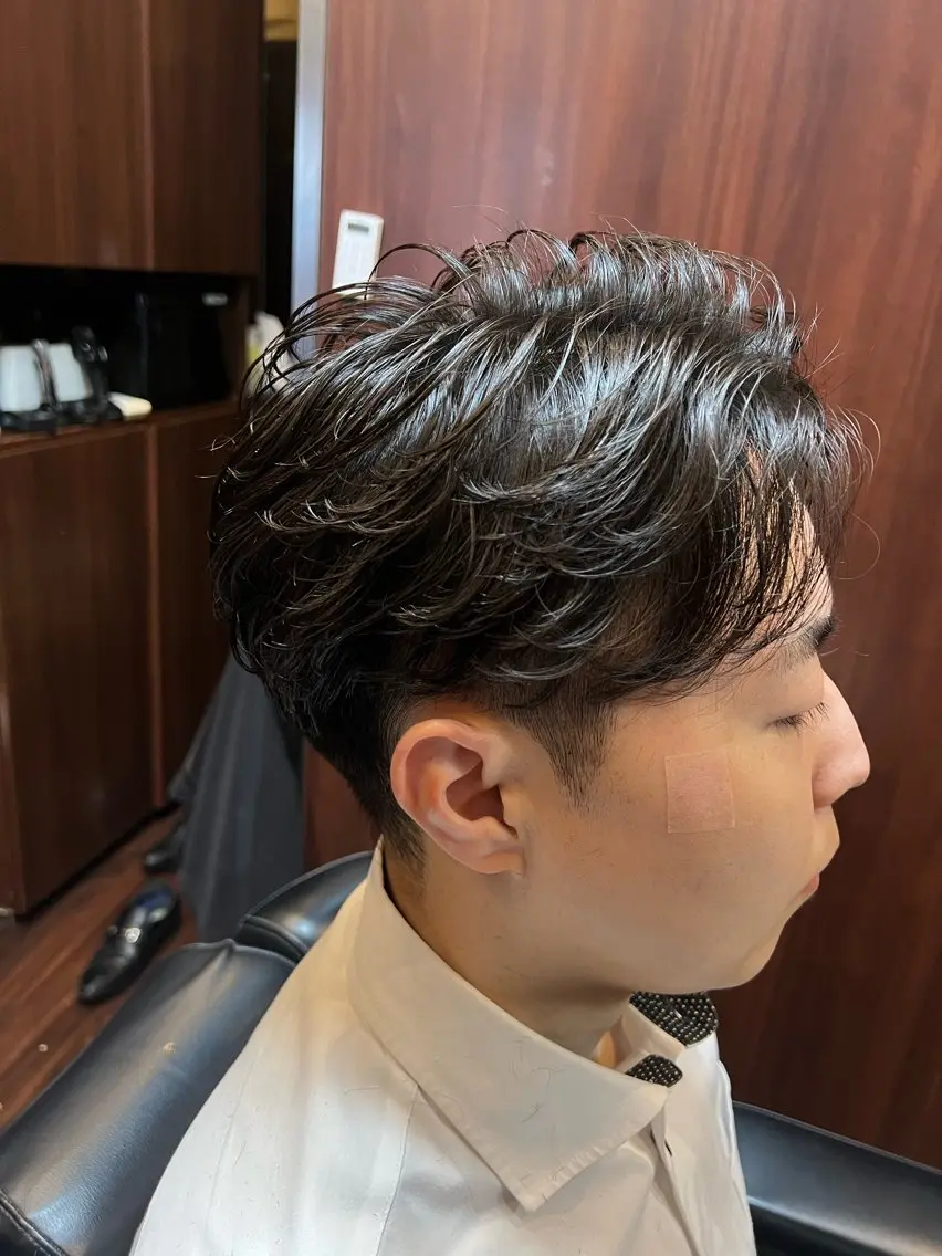 ショート パーマ 吉田 一希のヘアスタイル