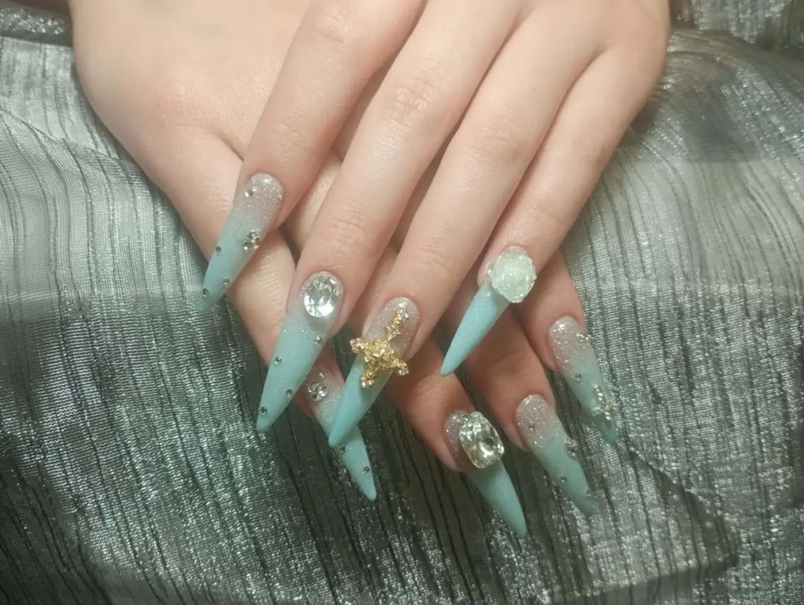 ネイル フレンチネイル ジェルネイル ガラスフレンチ 韓国ネイル マグネットネイル The  Nail 新大久保店のネイルデザイン