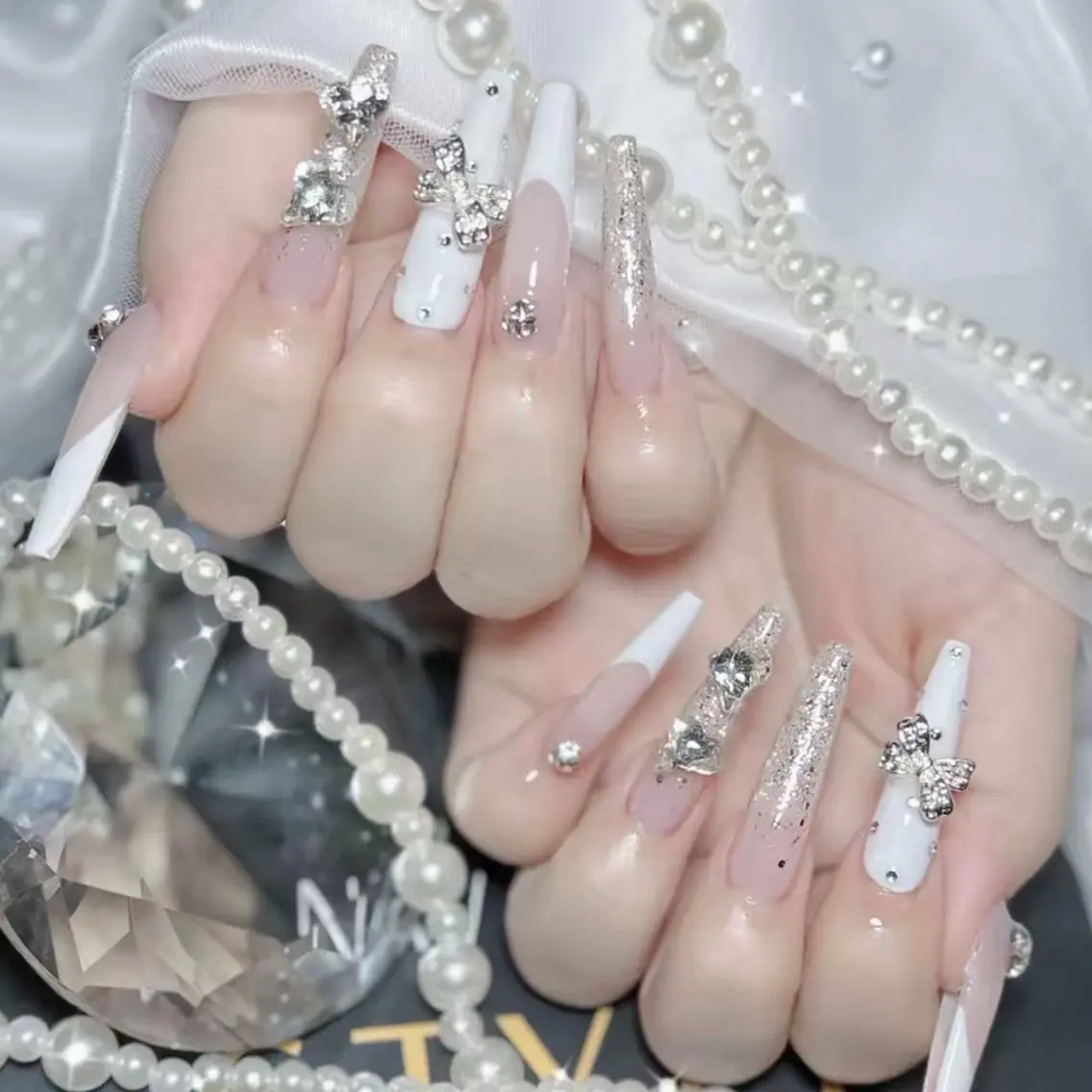 ネイル ハンドネイル Luna Gladeのネイルデザイン