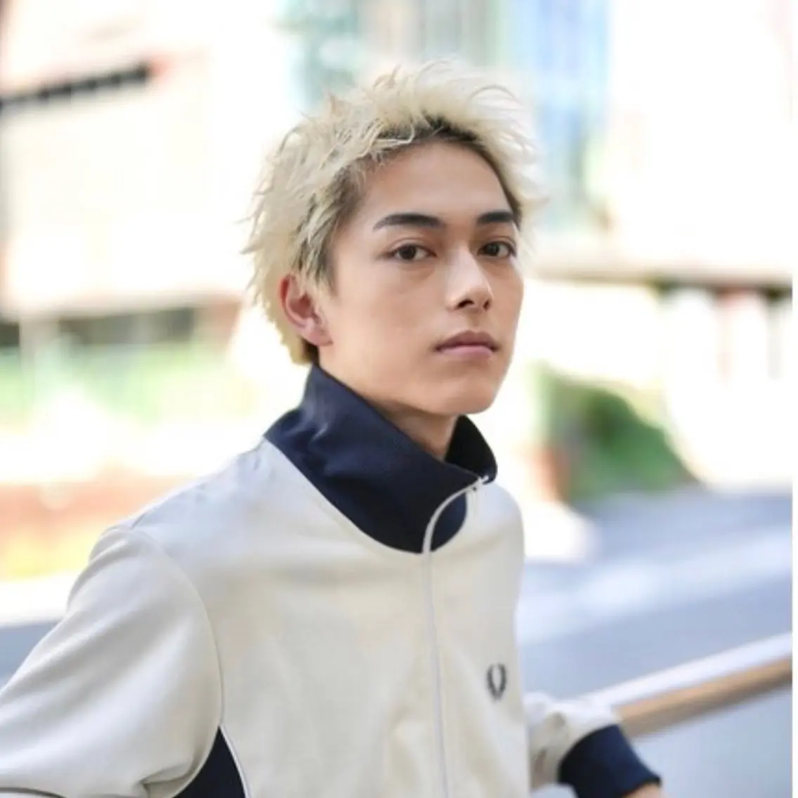 ショート カラー メンズ スパイキーショート ブロンド ホワイトブロンド ショートヘア カット ヘアカラー トリートメント 【似合わせ、垢抜け ヘア】KAEDEのヘアスタイル