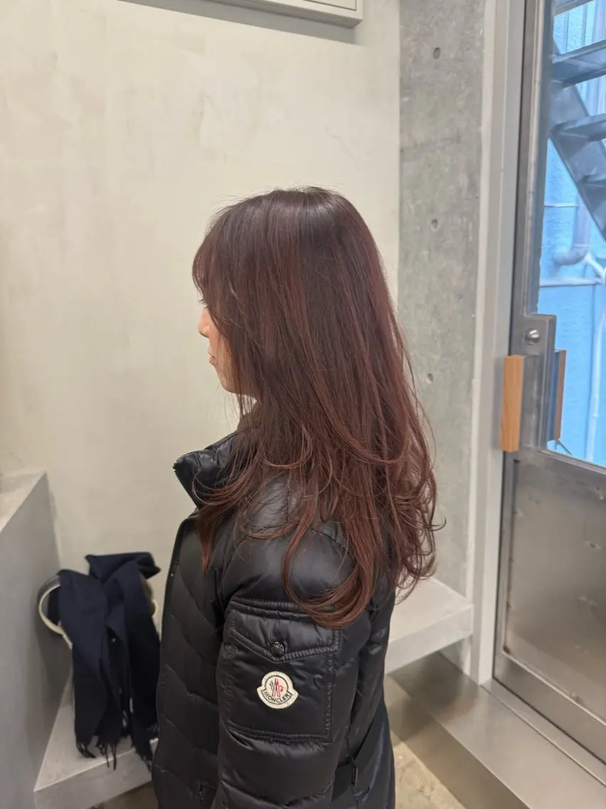 ロング カラー ロングレイヤー アッシュ ベージュカラー ブリーチ 透明感カラー カット ヘアカラー トリートメント 誰より丁寧なカット/ 小林輝/レイヤーのヘアスタイル