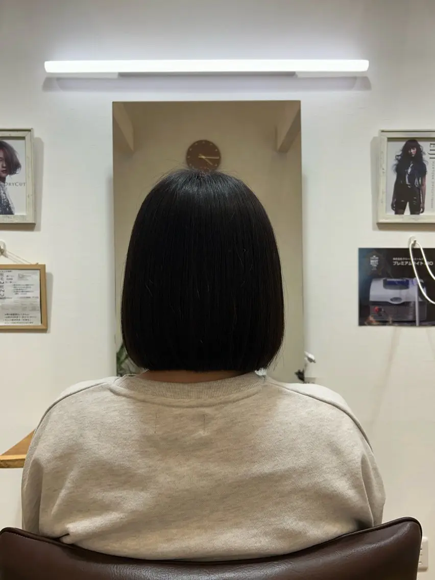 ショート 切りっぱなしボブ ボブ カット 根石 結菜のヘアスタイル